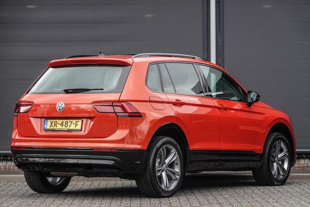 Volkswagen TIGUAN 2.0Tdi 190Pk DSG7 4Motion | Highline | Panoramadak | 360° Camera | Head-Up display | Virtual Cockpit | Trekhaak | 19'' | Habanero Orange