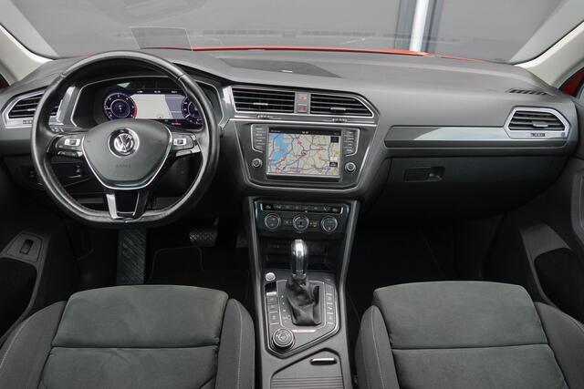 Volkswagen TIGUAN 2.0Tdi 190Pk DSG7 4Motion | Highline | Panoramadak | 360° Camera | Head-Up display | Virtual Cockpit | Trekhaak | 19'' | Habanero Orange