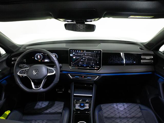 Volkswagen TIGUAN R-Line 1.5 eTSI 150 PK DSG | LED Plus | Black Style | Panoramadak | Achteruitrijcamera | Adaptieve Cruise Control |
