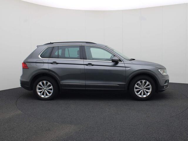 Volkswagen TIGUAN 1.5TSI/130PK Comfortline · Navigatie · App connect · Parkeersensoren