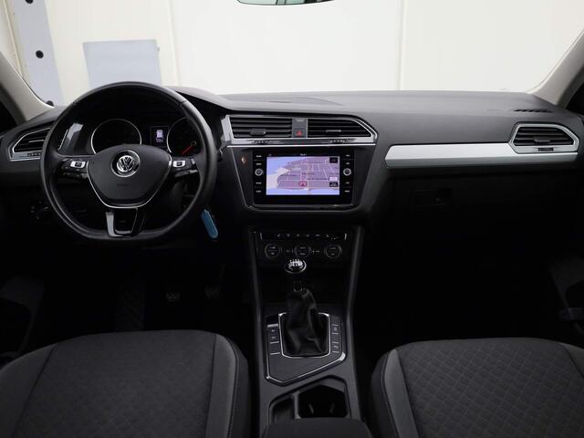 Volkswagen TIGUAN 1.5TSI/130PK Comfortline · Navigatie · App connect · Parkeersensoren