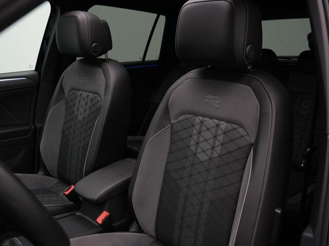 Volkswagen TIGUAN 1.4 TSI 245 pk DSG eHybrid R-Line Business | Panoramadak | Trekhaak | Navigatie Discover Pro | IQ Light | Achteruitrijcamera