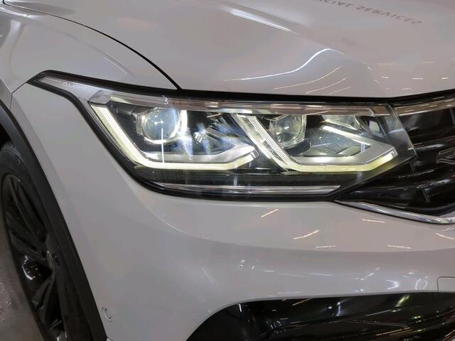 Volkswagen TIGUAN 1.5 TSI 150pk R-Line Business+ Black Style DSG / IQ LED Koplampen / Stoel en Stuurwielverwarming / Active info Display