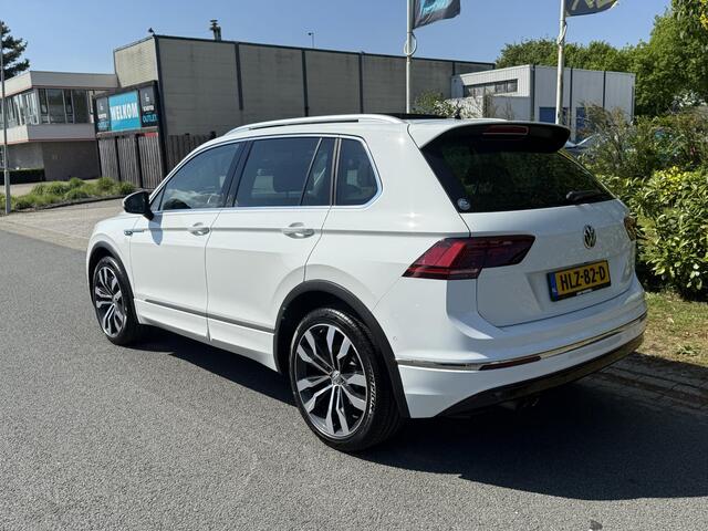 Volkswagen TIGUAN 1.4 TSI 150PK DSG 4Motion R-LineoPanooTrekhaak