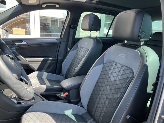 Volkswagen TIGUAN 1.4 TSI eHybrid R-Line / AUTOMAAT/ 2X R-LINE/ 245PK/ PANO/ KEYLESS/ ADAPT. CRUISE/ CLIMA 3 ZONE/ DIGITAL DASH/ NAVI/ DAB/ APP-CONNECT/ BLUETOOTH/ STOEL-STUUR VERWARM./ HEAD-UP DISPLAY/ RIJ-MODI/ PARK. SENSOREN