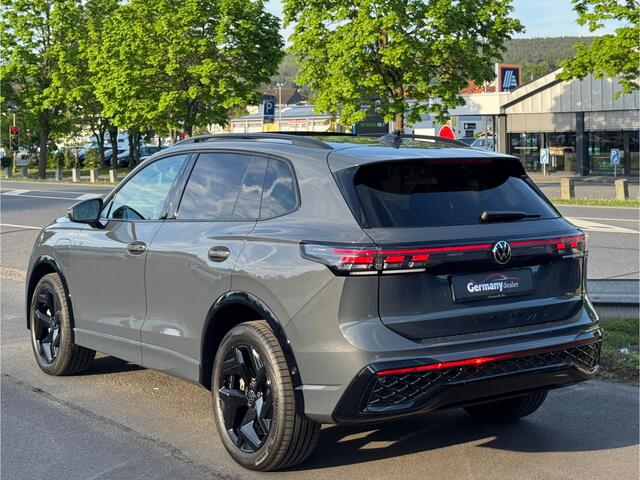 Volkswagen TIGUAN 1.5 eHybrid R-Line Edition 272PK Pano Tr.Haak Blackstyle