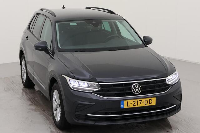 Volkswagen TIGUAN 1.5 TSI Life Executive | Navi | Trekhaak | Verwacht