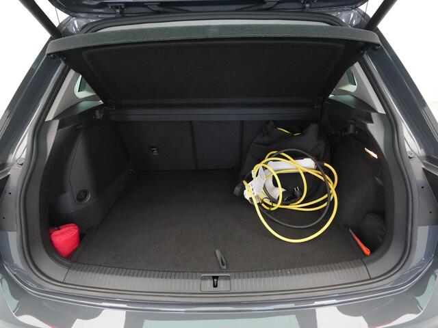 Volkswagen TIGUAN 1.4 TSI 245pk eHybrid Elegance Panorama Camera Side Assist Matrix Led