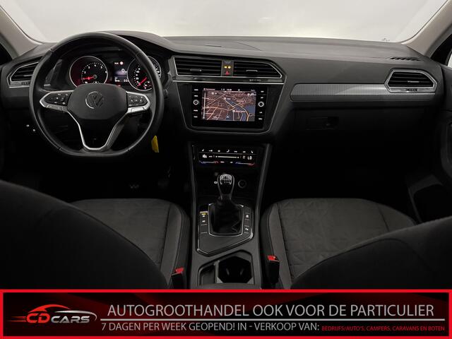 Volkswagen TIGUAN 1.5 TSI Life Business Clima, Navi, Parkeersensoren, Winterpakket, A start stop, Cruise control