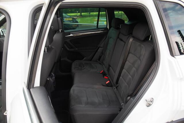 Volkswagen TIGUAN 1.4 TSI ACT Connected Series , HUD, Trekhaak, Carplay,