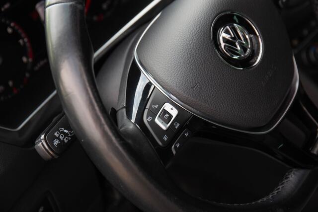 Volkswagen TIGUAN 1.4 TSI ACT Connected Series , HUD, Trekhaak, Carplay,