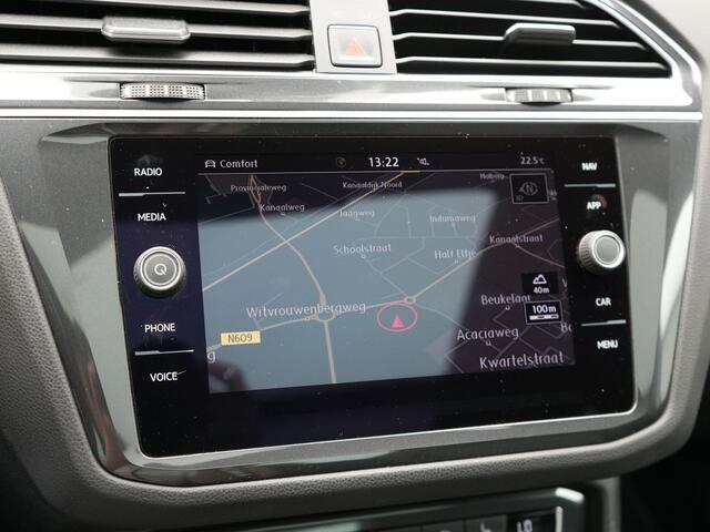 Volkswagen TIGUAN 2.0 TSI 4Motion R-Line 220pk | Panodak | Trekhaak Afneembaar | Adaptive Cruise | 360 Camera | LED | Carplay | Stoelverwarming | 20'' L.M. |