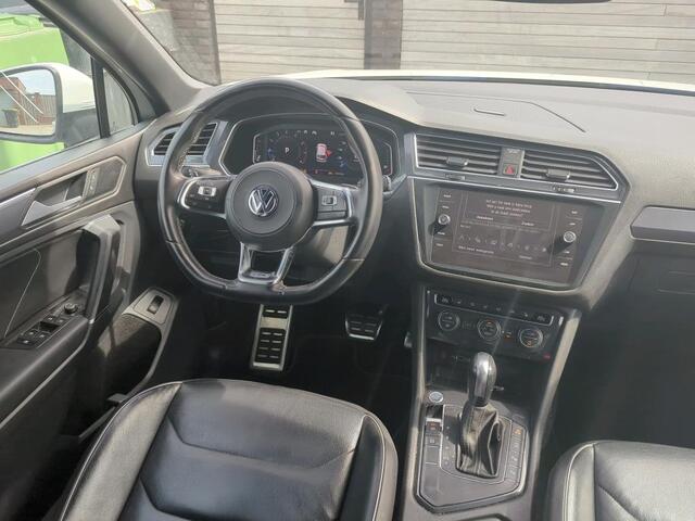 Volkswagen TIGUAN Allspace 1.5 TSI 2x R-Line 7p. / AUTOMAAT/ CAMERA/ PARK. SENSOREN/ TREKHAAK/ LEDER/ VIRTUAL COCKPIT/ ELEK. ACHTERKLEP/ LED/ NAVI/ CLIMA/ 19" LMV