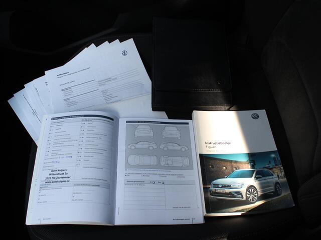Volkswagen TIGUAN 1.4 TSI ACT Highline AUTOMAAT / Elektrisch Schuif-/Kanteldak / Navigatie / Stoelverwarming Voor / R-Line Exterieur / Trekhaak (1800 KG) /