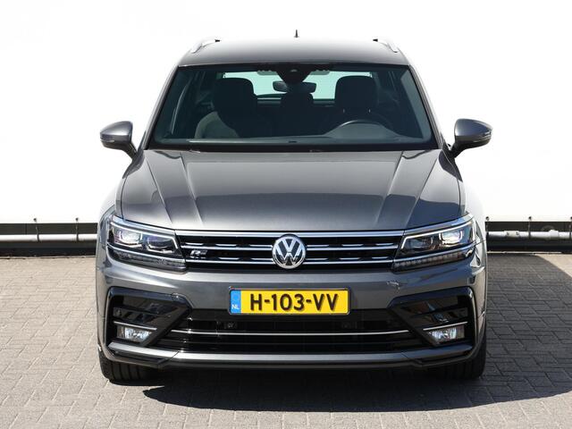 Volkswagen TIGUAN 1.5 TSI ACT Highline Business R 150pk DSG R-line | LED Plus | Digitale cockpit | Keyless | Cruise Control | Camera | Wegklapbare Trekhaak | Spiegelpakket | Stoelverwarming