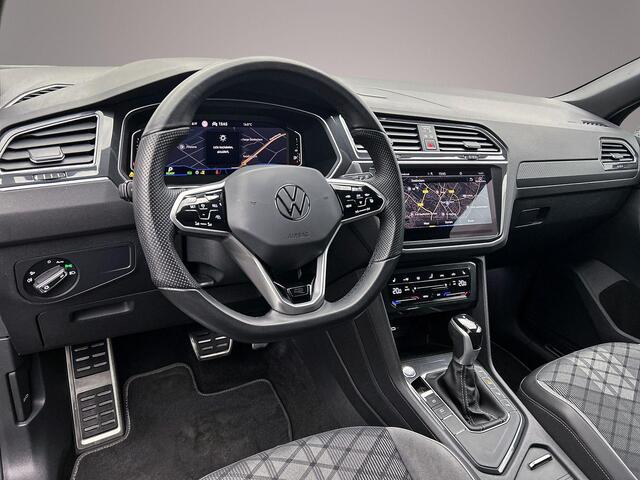 Volkswagen TIGUAN R-Line Business 1.4 TSI eHybrid 245pk DSG Automaat Trekhaak, Adaptive cruise control, Navigatie, LED matrix koplampen, Stuurwiel verwarmd, Parkeersensoren
