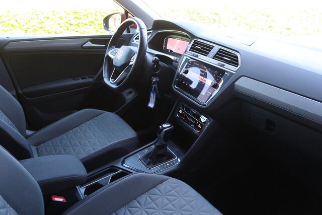 Volkswagen TIGUAN 1.4 TSI eHybrid Edition LED/Navi/Trekhaak wegkl./Virtual Cockpit/App-Connect/18"