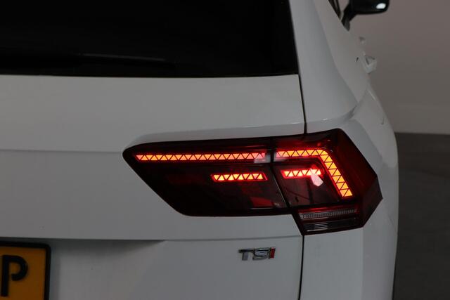 Volkswagen TIGUAN Allspace 1.5 TSI Comfortline Business 7-Persoons, Trekhaak, navigatie, Apple CarPlay/ Android Auto, Achteruitrijcamera, Climate Control, Automaat