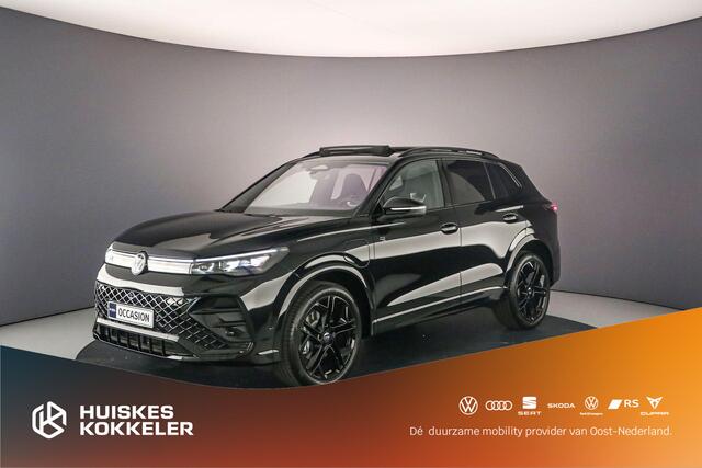 Volkswagen TIGUAN R-Line Business 1.5 TSI eHybrid 272pk DSG Automaat Trekhaak, Black style, Panoramadak, Navigatie, Adaptive cruise control, 360 camera, Elektrische achterklep, Achteruitrijcamera