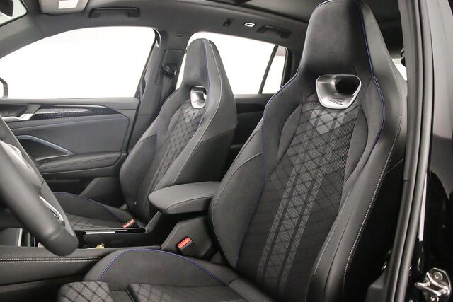 Volkswagen TIGUAN R-Line Business 1.5 TSI eHybrid 272pk DSG Automaat Trekhaak, Black style, Panoramadak, Navigatie, Adaptive cruise control, 360 camera, Elektrische achterklep, Achteruitrijcamera