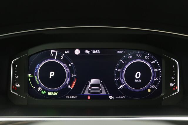 Volkswagen TIGUAN 1.4 TSI eHybrid Elegance 245PK DSG Matrix Led, adaptive cruise met travel assist, schuif-kanteldak, achteruitrijcamera, elek. bedienbare achterklep, 18" lichtmetaal