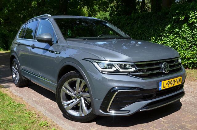 Volkswagen TIGUAN 1.5 TSI R-Line Business+ Automaat/Navi/Pdc/Ecc/Led/Virtual dashboard/Achteruitrijcamera/Cr-Controle/19-Inch Lmv/Trekhaak elektrisch uitklapbaar/Matrix ('IQ Light')