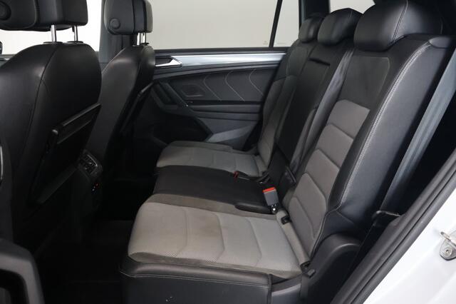 Volkswagen TIGUAN 2.0 TDI R-Line 4x4 | Panoramadak | 7 personen | virtual cockpit