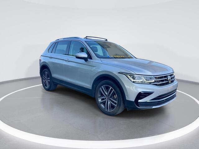 Volkswagen TIGUAN 1.4TSIeHybrid 180kW/245PK Elegance DSG · Panoramadak · Camera + Parkeersensoren · Navigatie