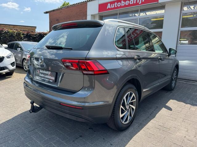 Volkswagen TIGUAN 1.4TSI 150PK DSG Highline Sound Full-Led Camera Trekhaak ACC