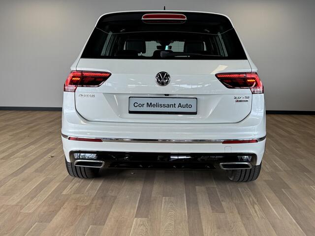 Volkswagen TIGUAN 2.0 TSI 4Motion R-Line 220PK | PANO | DCC | TREKHAAK