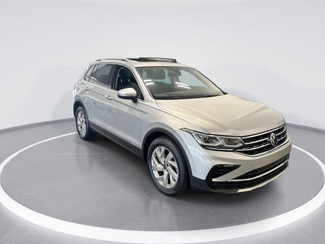 Volkswagen TIGUAN 1.4 Tsi 245pk DSG eHybrid Elegance · Panoramadak · Camera · Keyless · Apple/Android Car Play · Navi · P-Sensoren · 18'' Inch ·