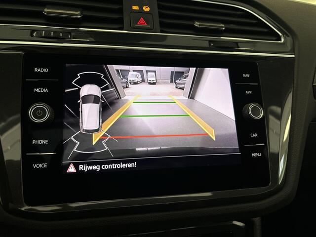 Volkswagen TIGUAN 1.4 Tsi 245pk DSG eHybrid Elegance · Panoramadak · Camera · Apple/Android Car Play · Elek. Trekhaak · Elek. Achterklep · 18'' Inch ·
