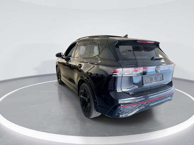 Volkswagen TIGUAN 1.5 eTsi 150pk DSG R-Line Edition · Panoramadak · 360 Camera · Apple/Android Car Play · Massage · IQ.Light · Elek. Achterklep · 19'' Inch · Garantie t/m 19-09-2026