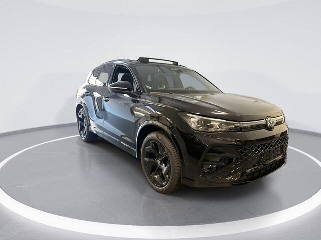 Volkswagen TIGUAN 1.5 eTsi 150pk DSG R-Line Edition · Panoramadak · 360 Camera · Apple/Android Car Play · Massage · IQ.Light · Elek. Achterklep · 19'' Inch · Garantie t/m 19-09-2026