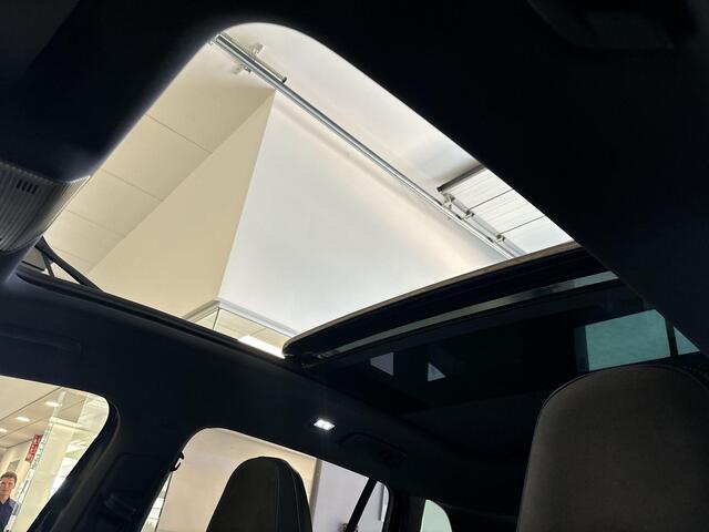 Volkswagen TIGUAN 1.5 eTsi 150pk DSG R-Line Edition · Panoramadak · 360 Camera · Apple/Android Car Play · Massage · IQ.Light · Elek. Achterklep · 19'' Inch · Garantie t/m 19-09-2026