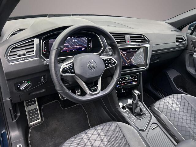 Volkswagen TIGUAN R-Line Business+ 1.4 TSI eHybrid 245pk DSG Automaat Trekhaak, Panoramadak, Elektrische achterklep, Achteruitrijcamera, Adaptive cruise control, Head up display