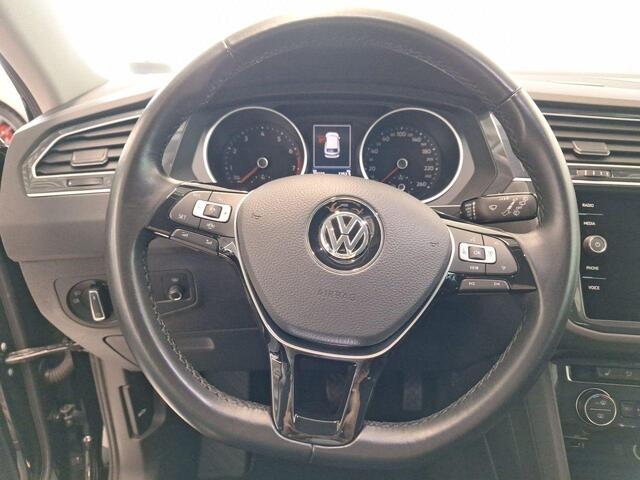 Volkswagen TIGUAN 1.5 TSI R-LINE ADAP CRUISE TREKHAAK P-CAM
