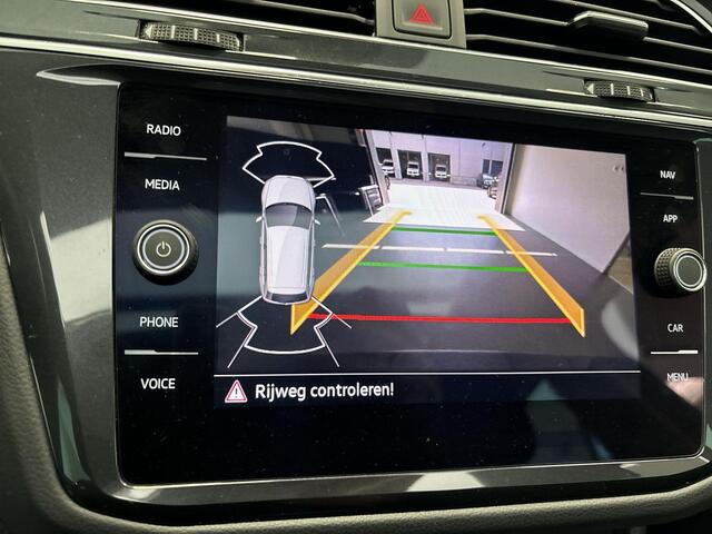 Volkswagen TIGUAN 1.4 Tsi 245pk DSG eHybrid Elegance · Panoramadak · Camera · Apple/Android Car Play · Keyless · IQ.Light · 18'' Inch ·