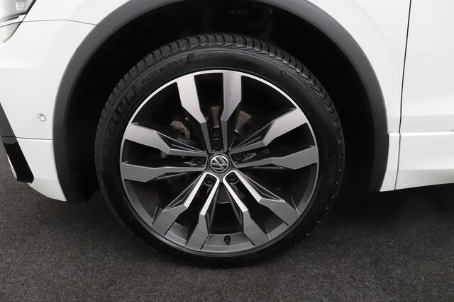 Volkswagen TIGUAN Allspace 2.0 TDI Highline R-Line 7-pers. Pano-dak Massage Adap. Cruise
