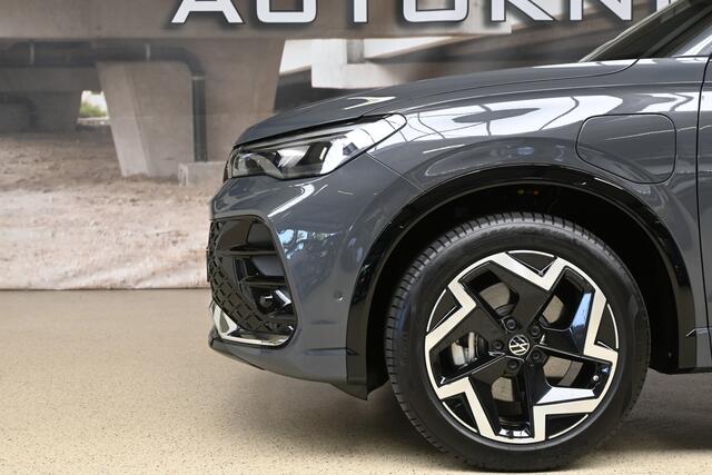 Volkswagen TIGUAN 1.5 eHybrid 204pk R-Line | Panoramadak | IQ. Light | DCC | 360­° Camera | Head-up | 100% (Dealer) onderhouden label