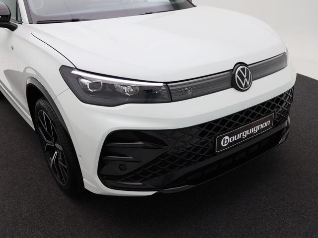 Volkswagen TIGUAN R-Line-Edition 1.5 eHybrid | 204 PK | Trekhaak | Ergonomische Voorstoelen | Stoelmassage | Black Style Pakket |