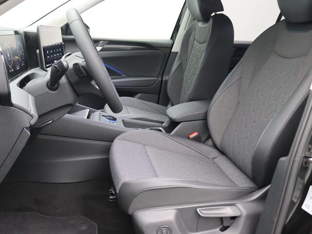 Volkswagen TIGUAN 1.5 eHybrid Life Edition 204PK DSG Adaptieve Cruise Controle, Achteruitrijcamera, Side Assist, Navi via Apple Carplay/Android Auto, Keyless, Stoel-Stuurverwarming, Elektr. Achterklep, Trekhaak, 19" LM Velgen