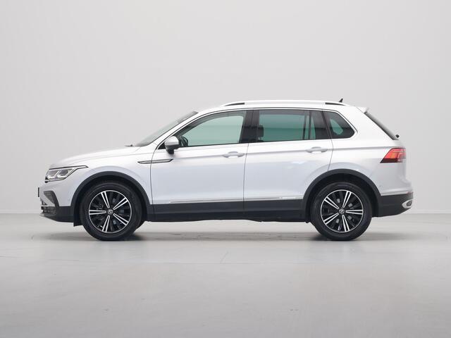 Volkswagen TIGUAN 1.5 TSI 150pk DSG Elegance Matrix Led Navigatie Camera Acc Carplay Side Assist