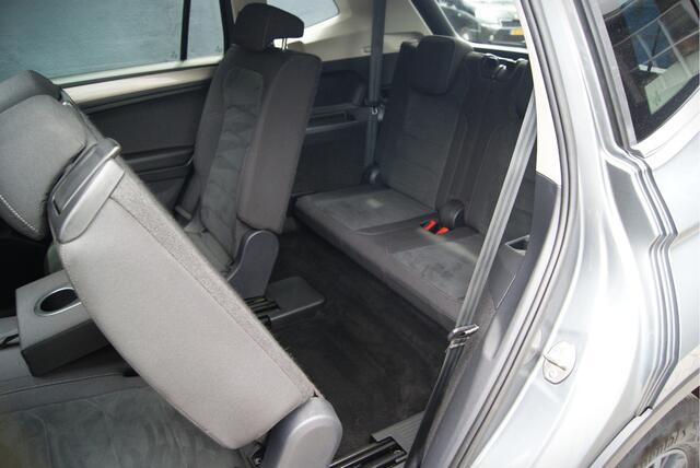 Volkswagen TIGUAN Allspace 1.5 TSI 150PK DSG 7p. Panorama/Carplay/Trekhaak/Camera/ACC/1ste eig. Aut7