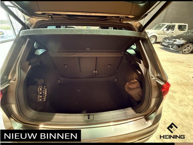 Volkswagen TIGUAN 1.5 TSI ACT Highline Business R. DSG Automaat. Panoramadak. Camera. Apple-carplay. Navi 82000 km met NAP !!