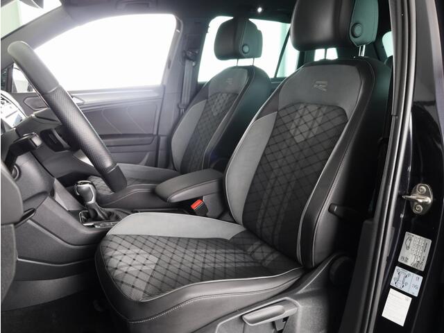 Volkswagen TIGUAN 1.5 TSI R-Line 150 PK | Automaat (DSG) | Panoramadak | 20 Inch | Stoelverwarming | Led matrix | Elektrische klep