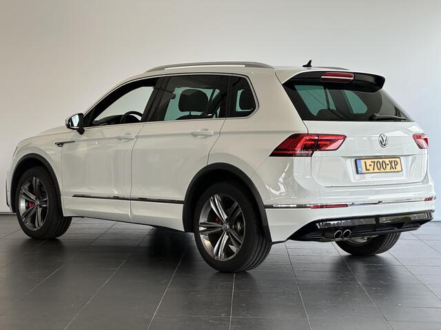 Volkswagen TIGUAN 2.0 TSI 4Motion Highline | 3x R-LINE | AUTOMAAT | PARKEERSENSOREN VOOR-EN ACHTER | 4MOTION