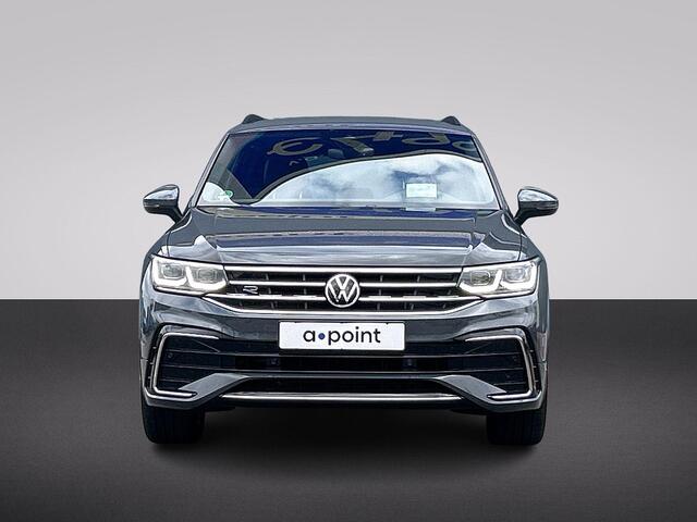 Volkswagen TIGUAN 1.5 TSI R-Line Business+ | Achteruitrijcamera | Headup Display | Elektrisch bedienbare achterklep | Carplay |