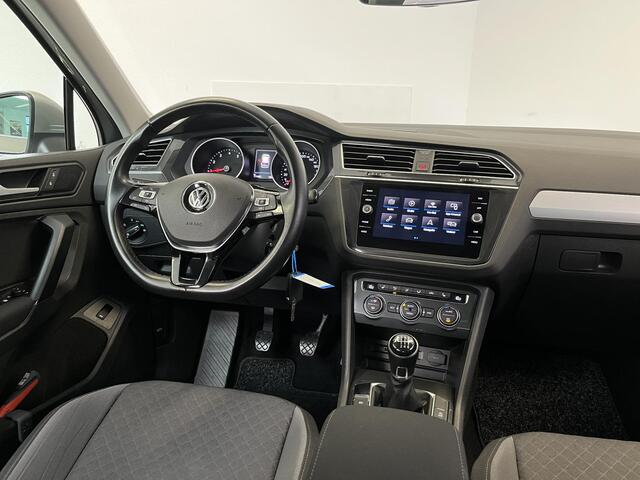 Volkswagen TIGUAN 1.5 TSI Comfortline Business | 1e-EIG. | LED | CARPLAY | STOELVERWARMING |