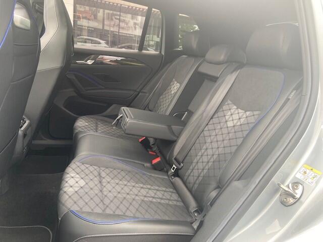 Volkswagen TIGUAN 1.5 eHybrid R-Line Edition / Carplay / Trekhaak / R-Line